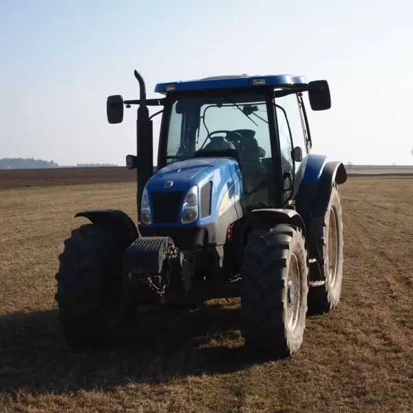 New Holland TS 135A