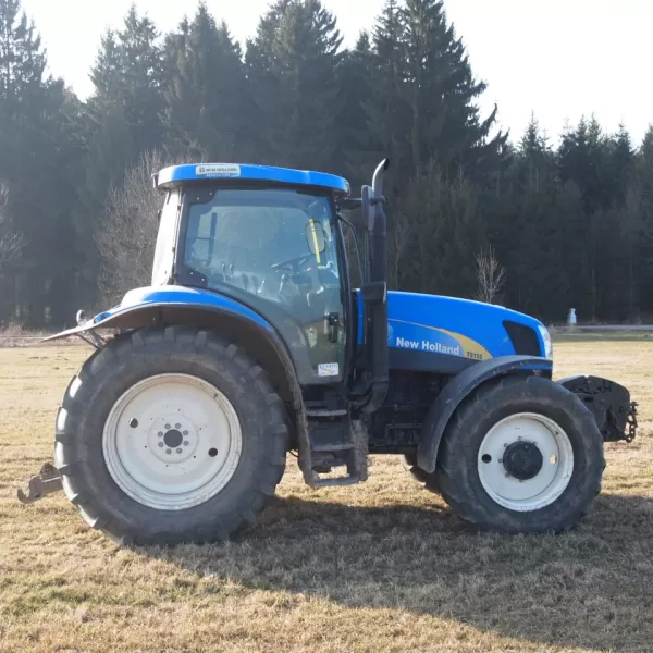 New Holland TS 135A